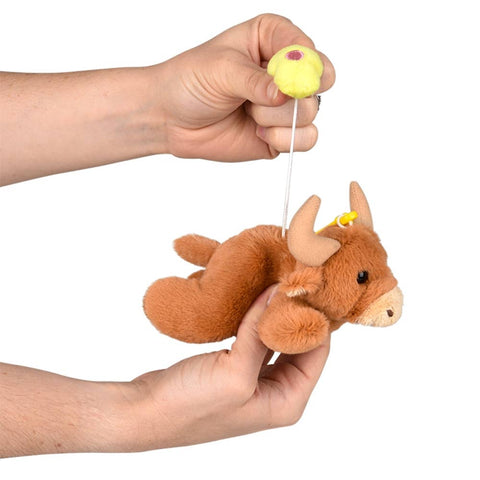 3.5" Mighty Quakes Highland Cow Backpack Clip - LLB Toys
